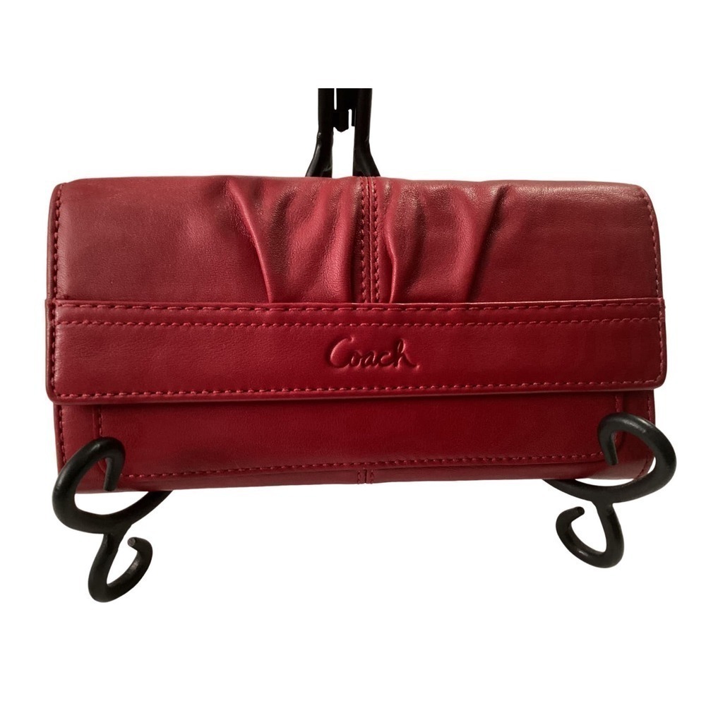 Coach red long snap pleated‎ leather wallet